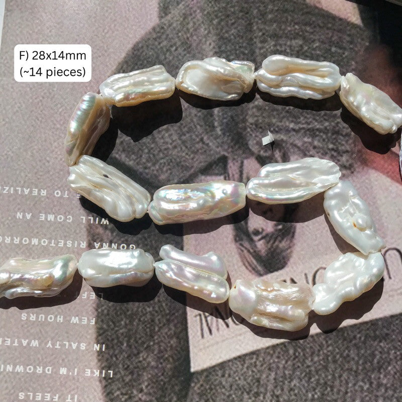 [1 strand] Elongated/ Biwa pearl - Freshwater pearls