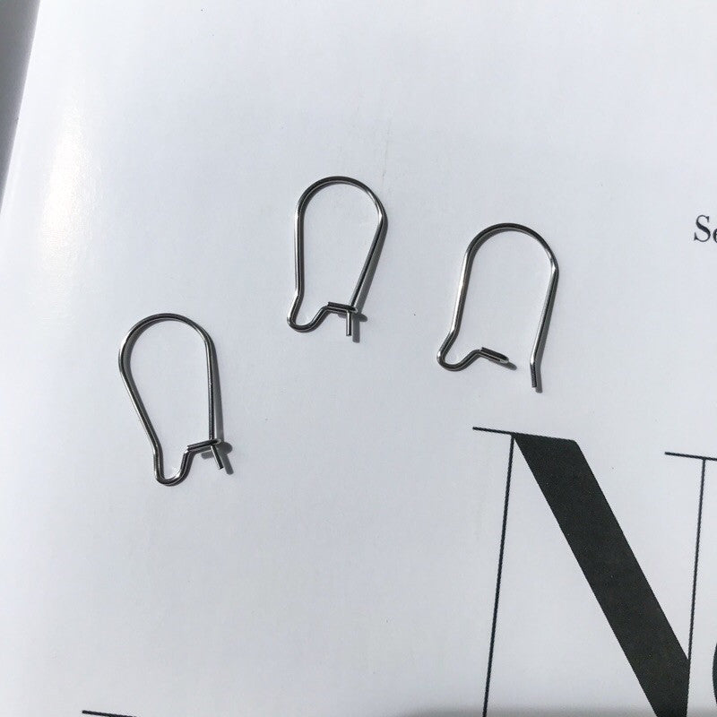 Stainless steel elongated hoop huggies 1 pair