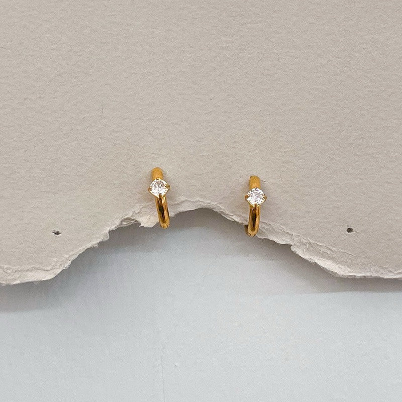 Stainless steel earrings 1 pair/ shell earrings croissant earrings white zircon huggies pearl earrings gold jewellery