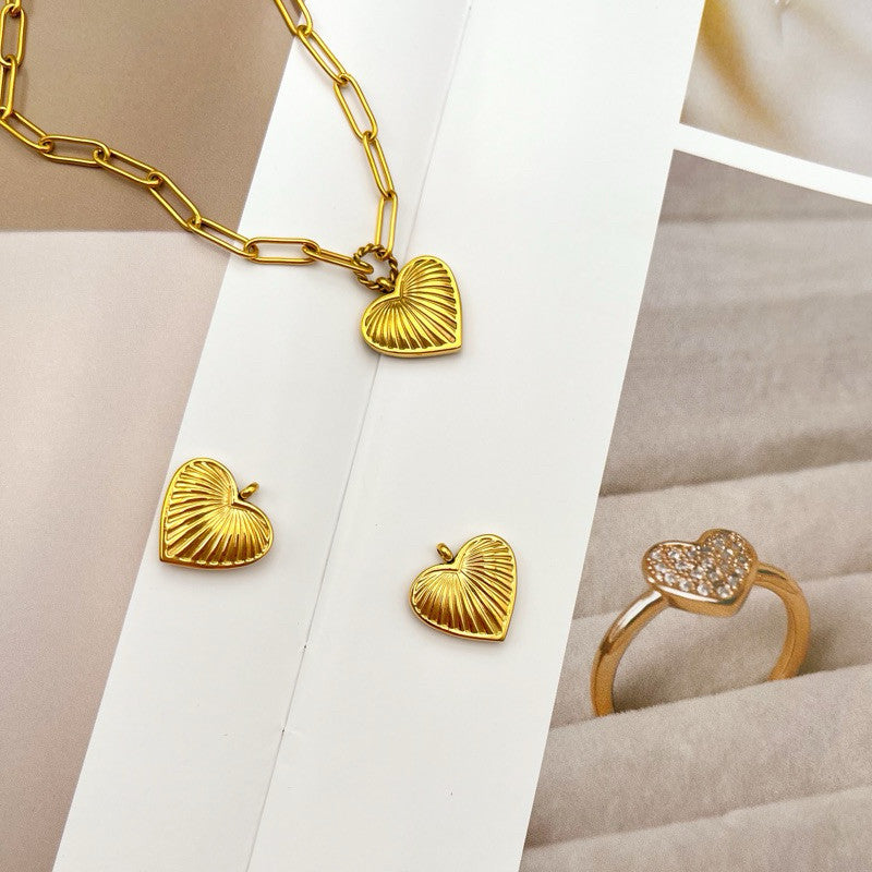 Love pendant in stainless steel strip twisted love design for diy jewellery accessories gold bracelet necklace fashion