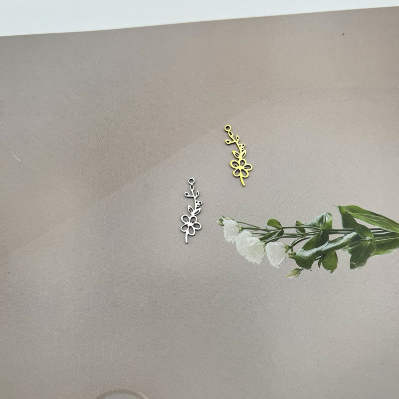 Birthflower pendant 1 pc/ gold Stainless steel initial seriess
