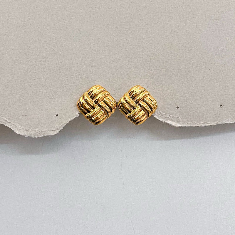 Stainless steel earrings 1 pair/ shell earrings croissant earrings white zircon huggies pearl earrings gold jewellery
