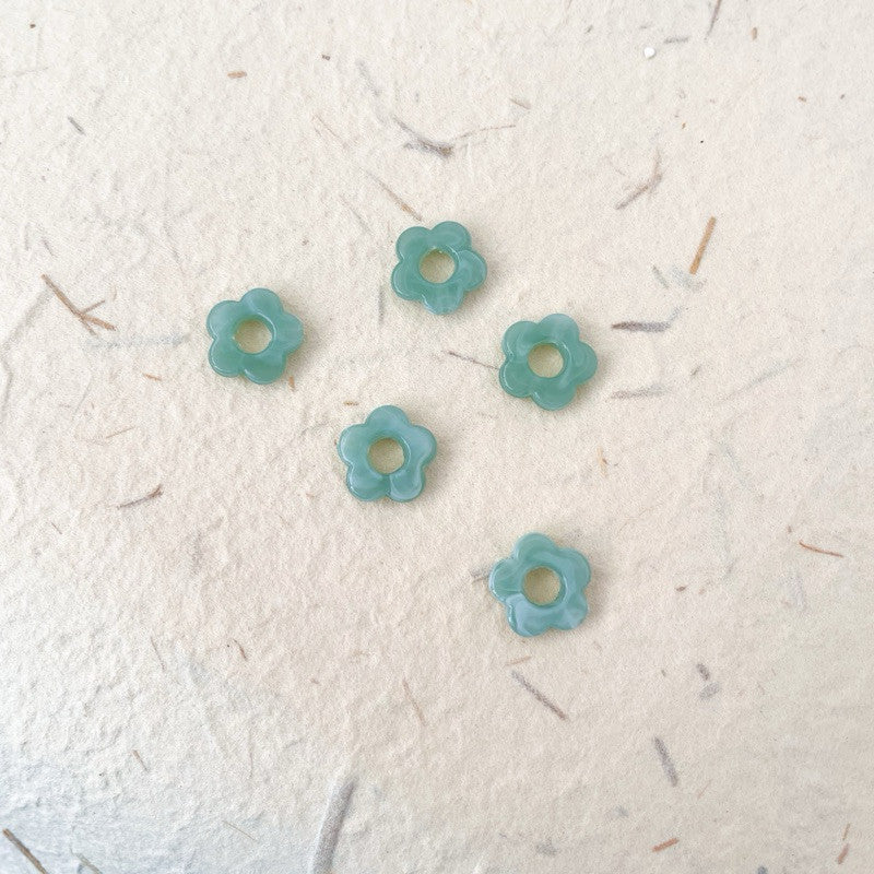 Arcylic flower pendant beads 10pcs per pack/ Colourful flower for diy jewellery