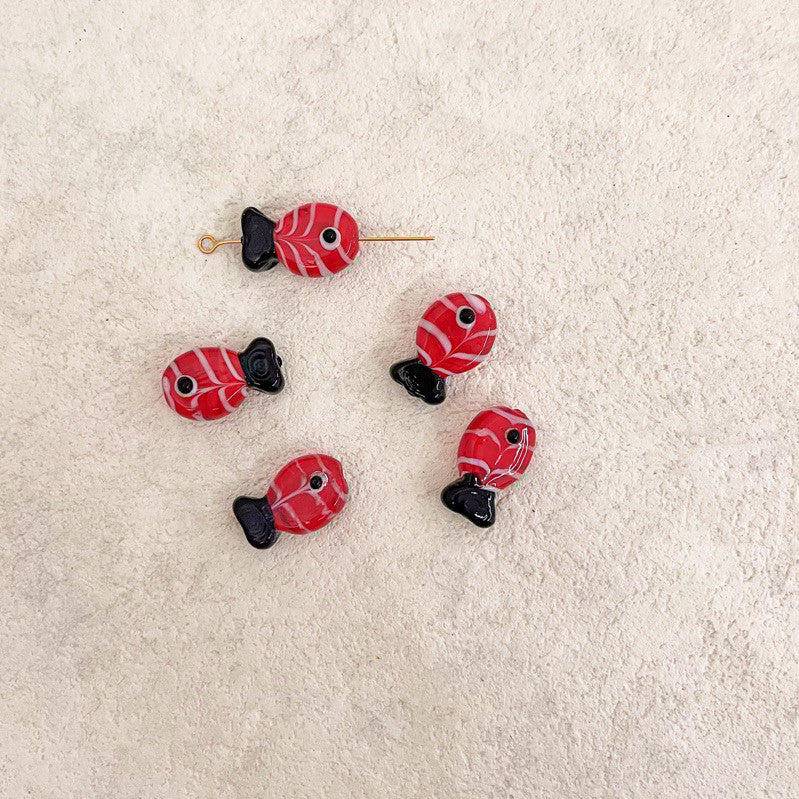 Glass fish beads for jewellery diy / colourful fish pendant sea pendant for necklace bracelet accessories