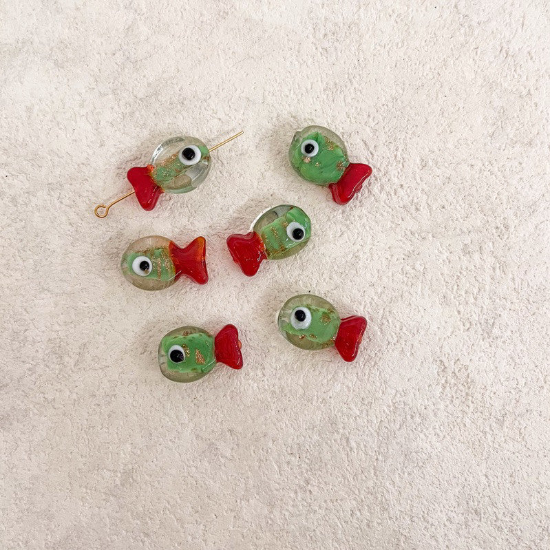 Glass fish beads for jewellery diy / colourful fish pendant sea pendant for necklace bracelet accessories