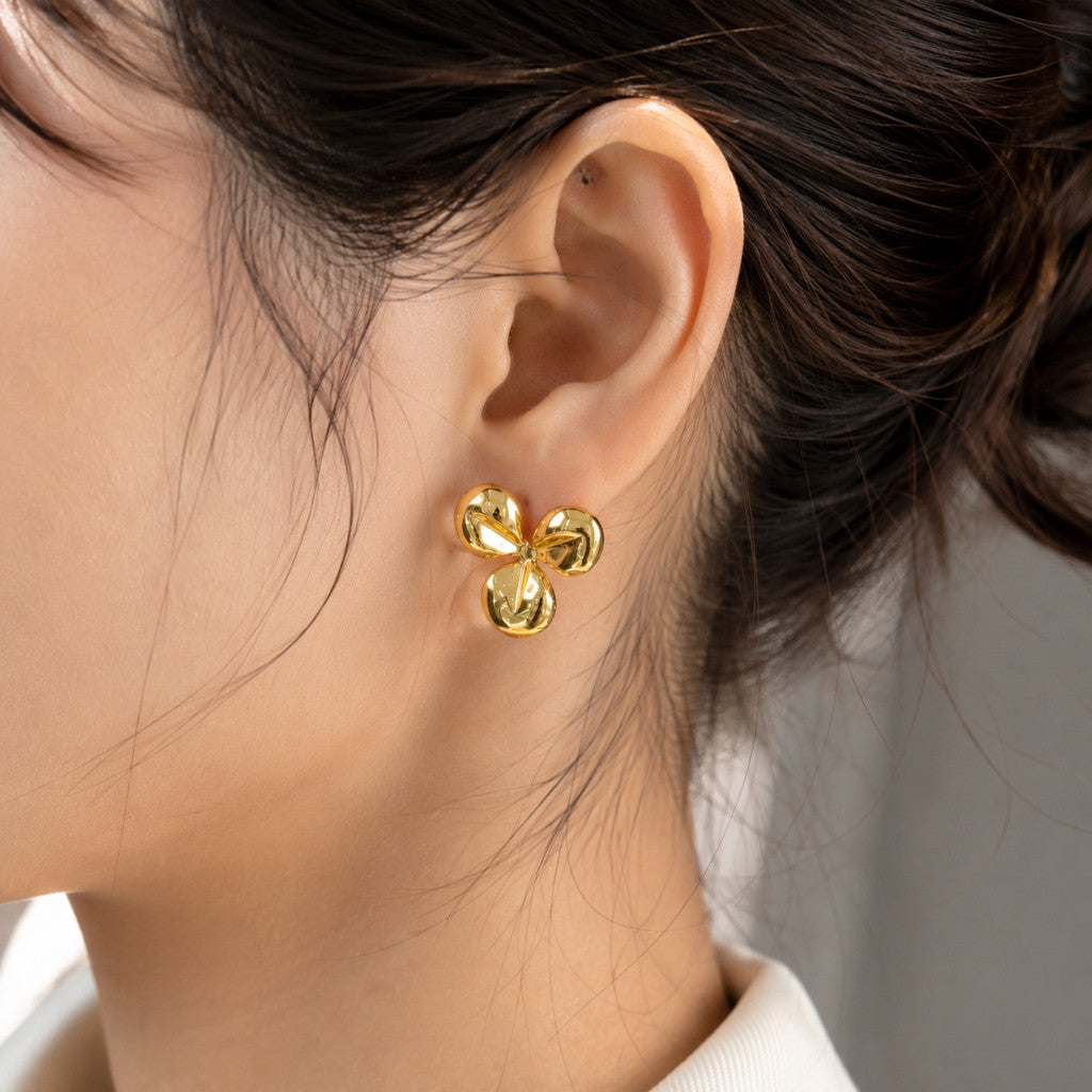 Flower earrings stainless steel/ ribbon earring daisy earring classic diamond earring
