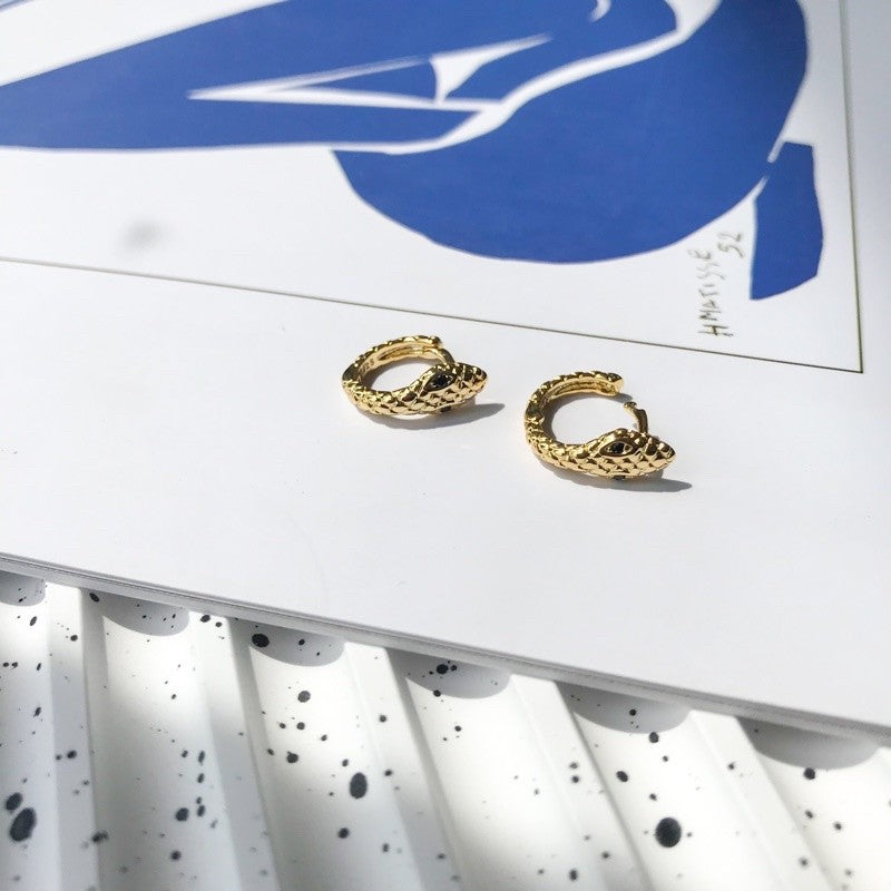 Dainty hoop zirconia huggies 1 pair