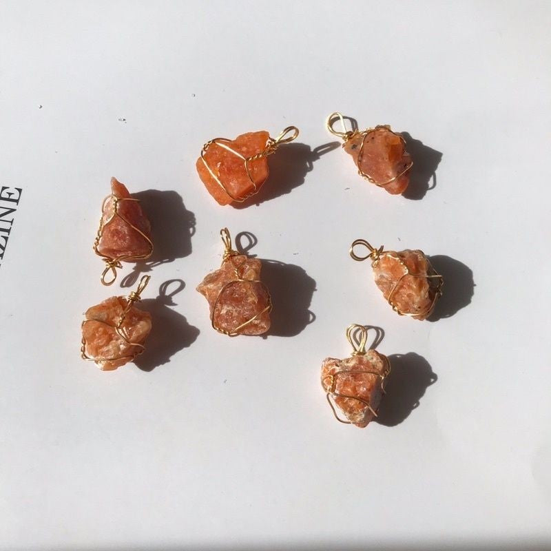 Natural Raw Stone Pendant In Copper Wire Crystal Quartz 1 Pc