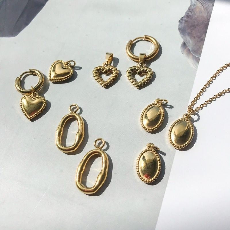 Love/ Oval Pendant 1 Pc - Stainless Steel (PVD coating)