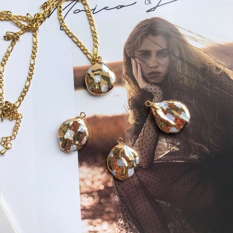 (by piece) Pearls in gold series 2 pearl pendant