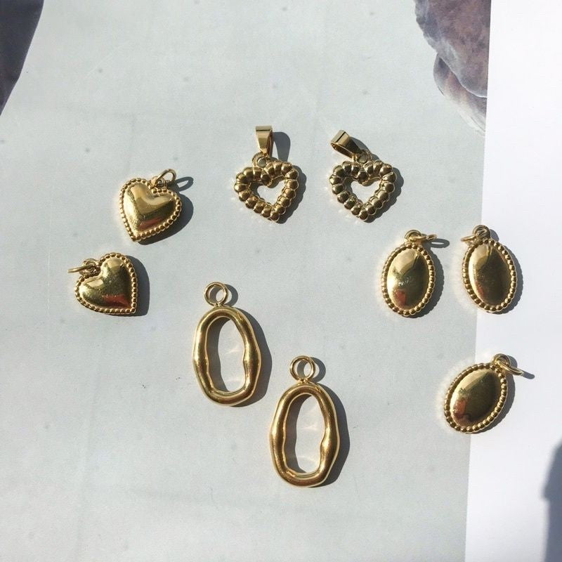 Love/ Oval Pendant 1 Pc - Stainless Steel (PVD coating)