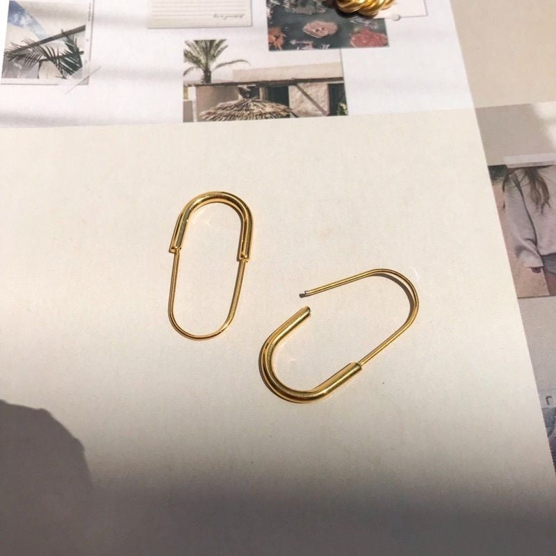 Croissant Huggies Thick Gold Earrings 1Pairs - Stainless Steel