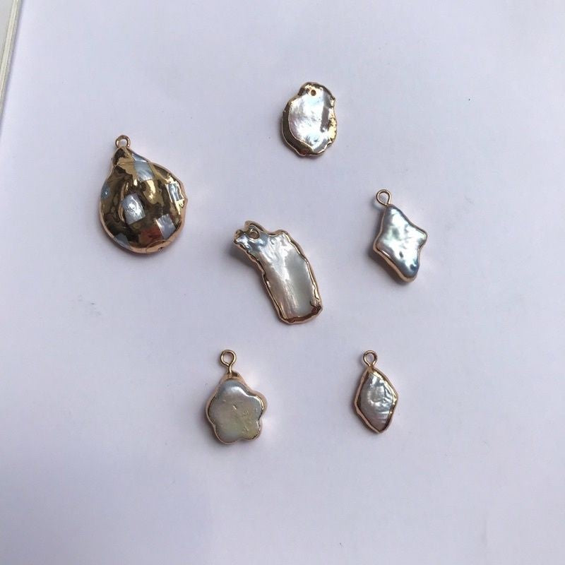 (by piece) Pearls in gold series 2 pearl pendant