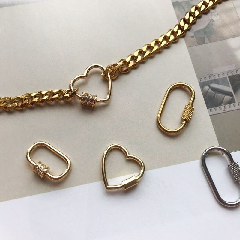 Big Claps Ending: Rectangular Lock with Diamonds/ Love Shaped Clasp