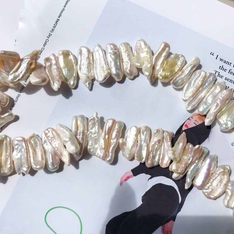 [1 strand] Freshwater pearls for diy/ Elongated pearls Teardrop pearl