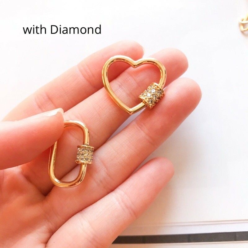 Big Claps Ending: Rectangular Lock with Diamonds/ Love Shaped Clasp