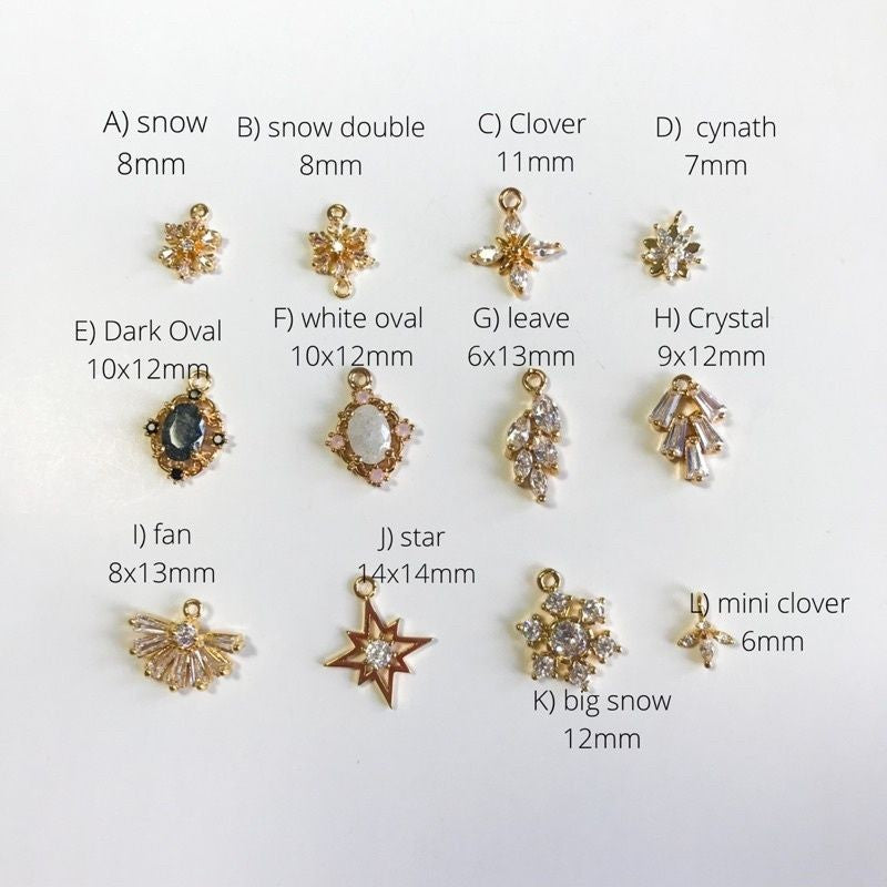 Snow pendant -  zirconia/ sparkle stone/ clover/ flower/ leave