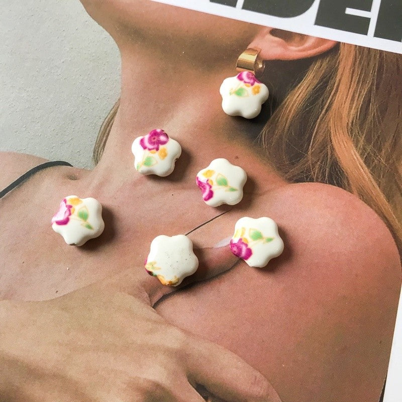 Porcelain Flower love shaped beads for jewellery diy/ Blue flower rose pendant