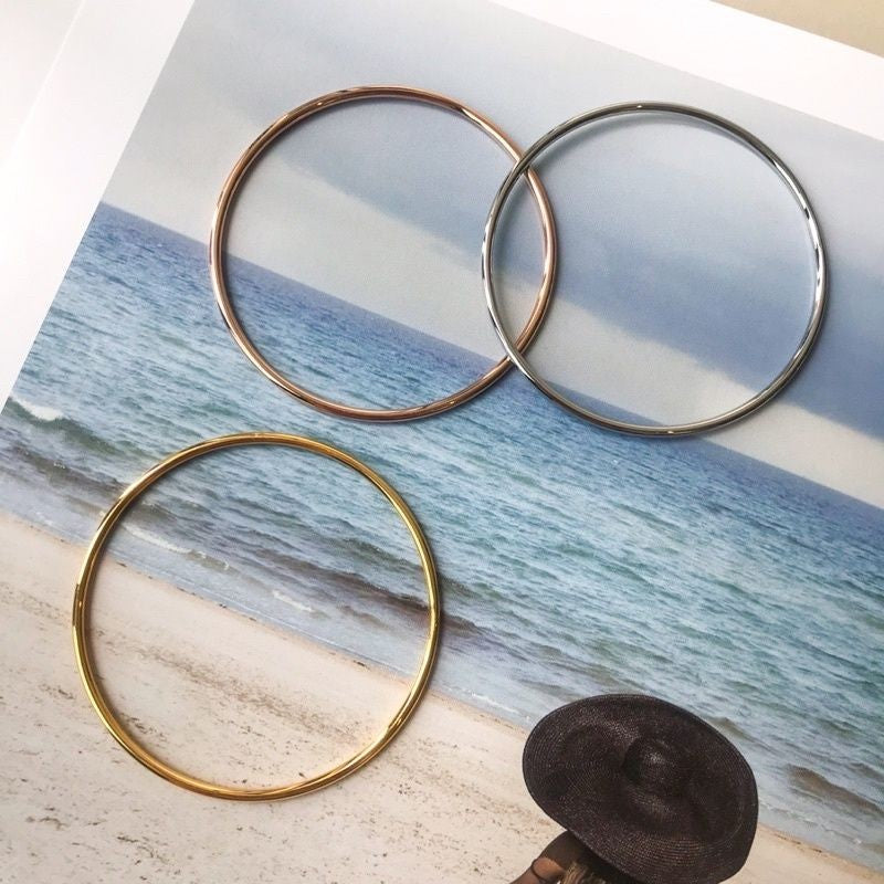 Stainless steel plain bangle