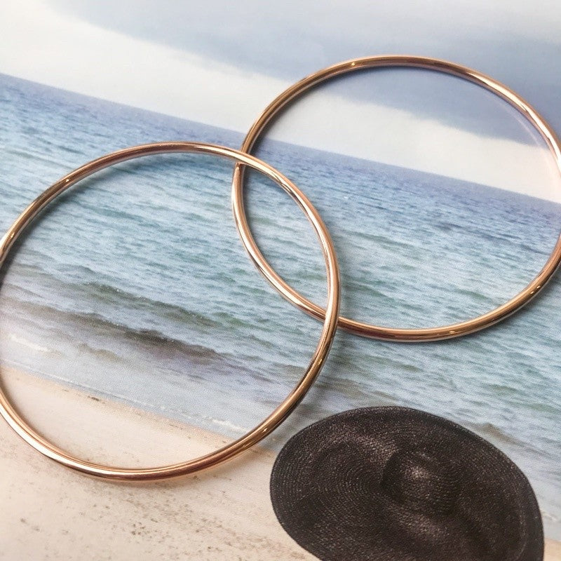 Stainless steel plain bangle
