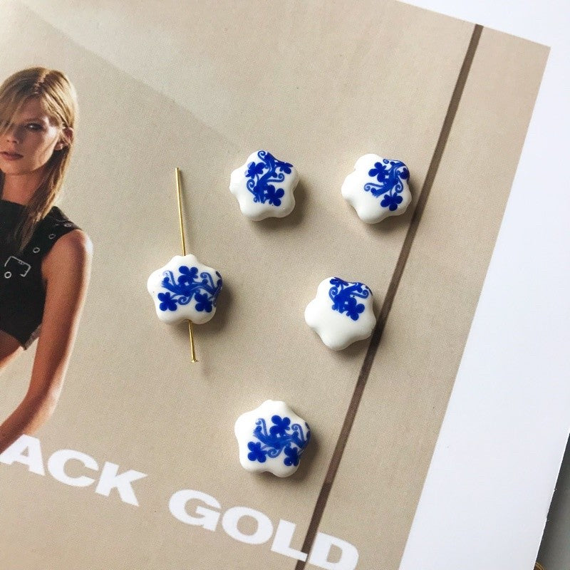 Porcelain Flower love shaped beads for jewellery diy/ Blue flower rose pendant
