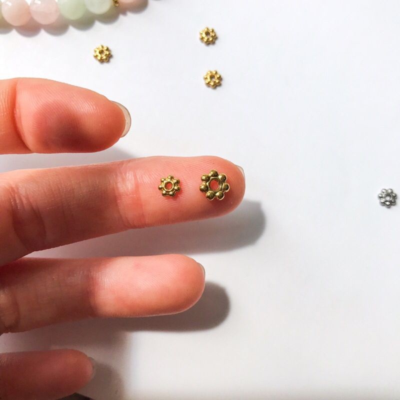 Stainless steel flower spacer 4mm/ 6mm 1pc