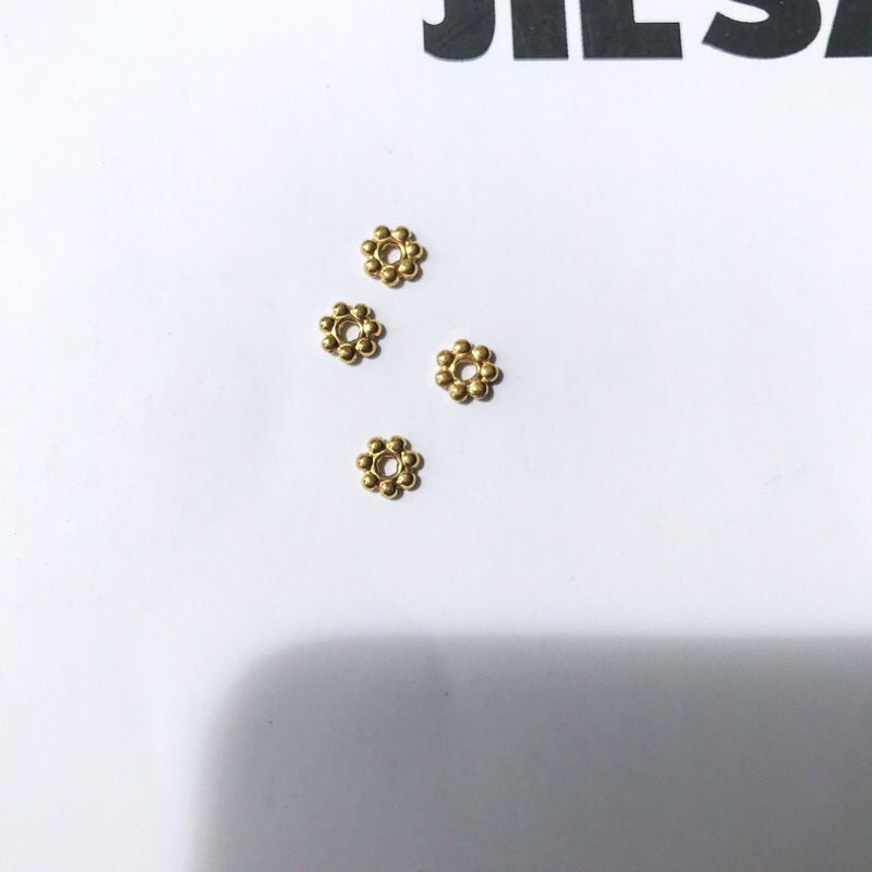 Stainless steel flower spacer 4mm/ 6mm 1pc