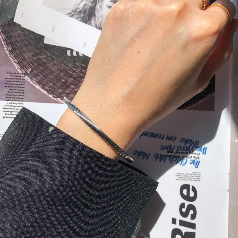 Stainless steel bangle with opening 1 piece