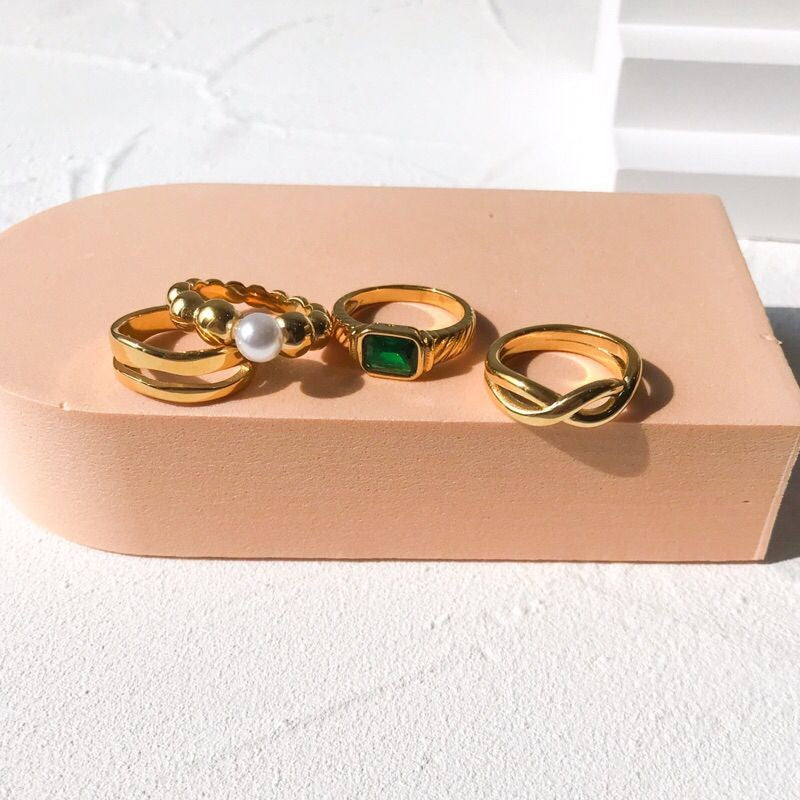 Stainless steel ring 1pc - Emerald gold ring pearl