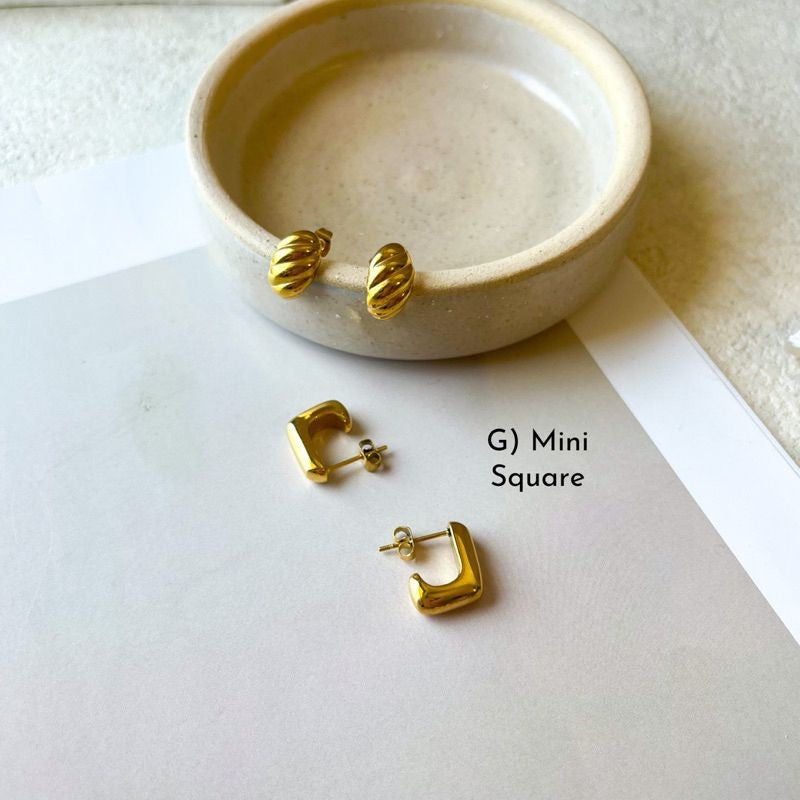 Earrings in stainless steel/ huggies zirconia Diamond earrings