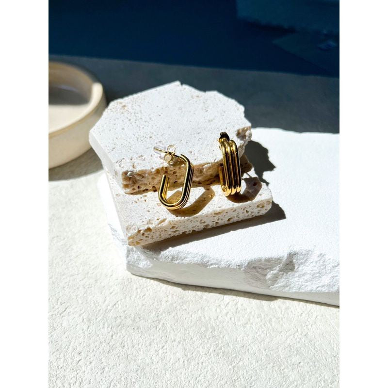 Earrings in stainless steel/ huggies zirconia Diamond earrings
