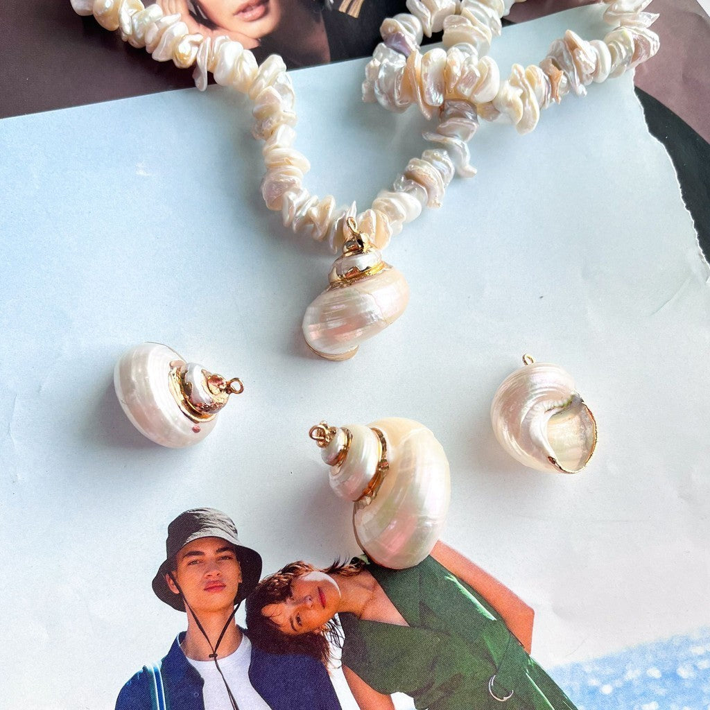 Seashell pendant plated in gold/ DIY shell accessories for necklace gold earrings