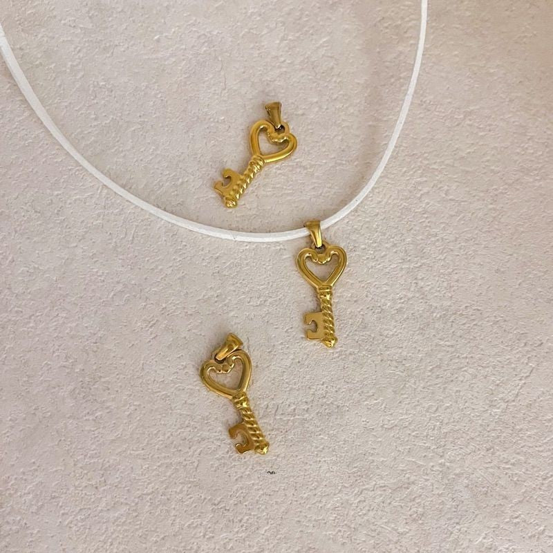 Stainless steel puff love pendant and key pendant 1 pc