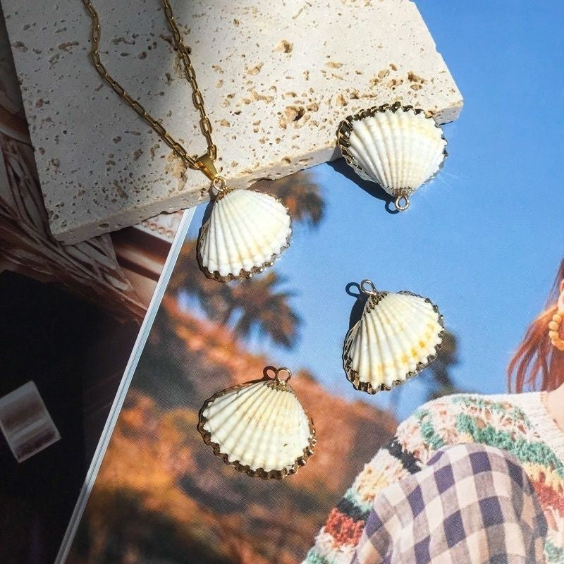 Seashell pendant plated in gold/ DIY shell accessories for necklace gold earrings