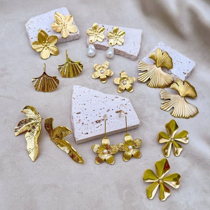 Stainless steel flower earrings/ gold earrings pearl earrings
