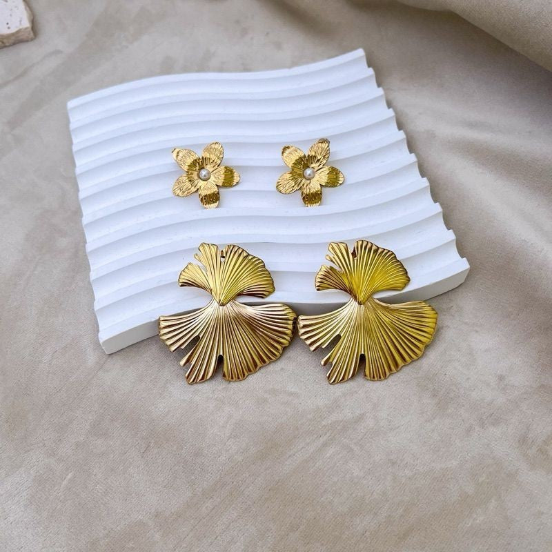 Stainless steel flower earrings/ gold earrings pearl earrings