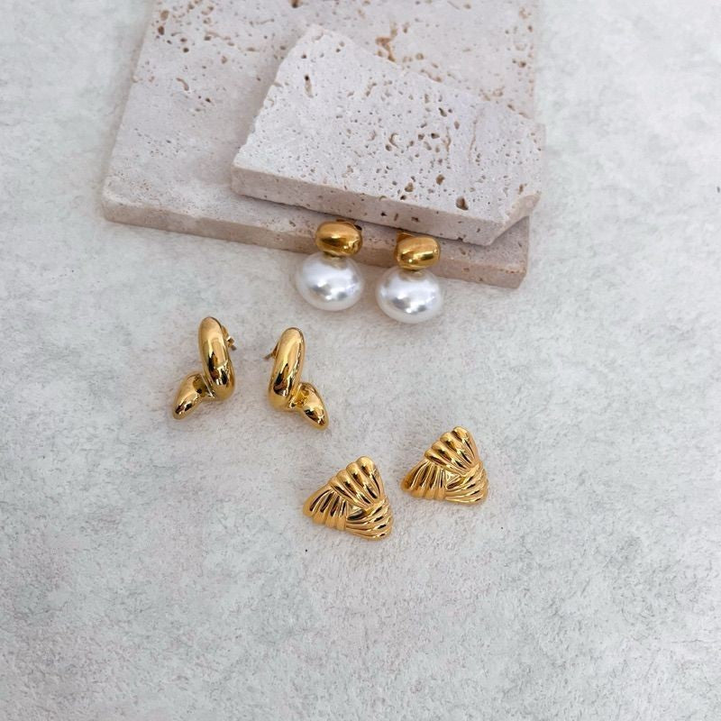 Stainless steel earrings huggies 1 pair/ pearl design shell braided huggies gold earrings