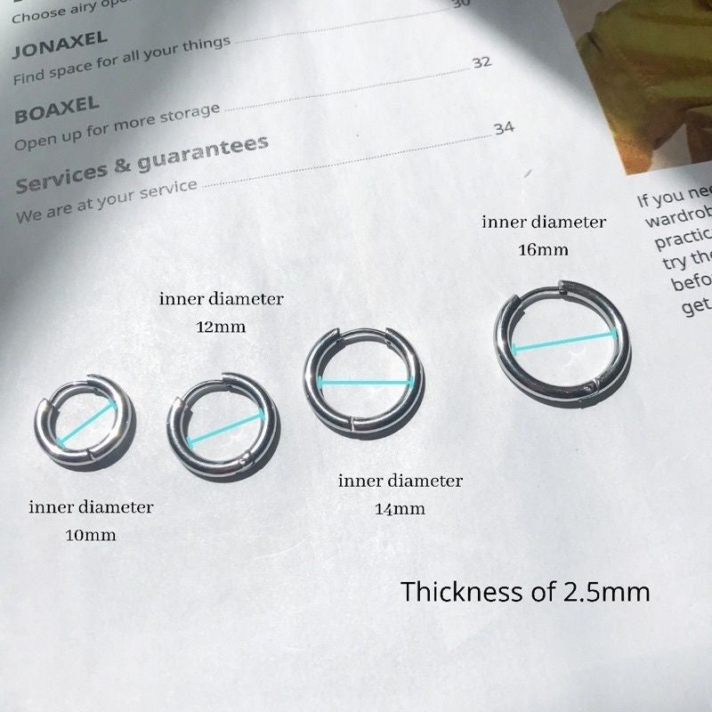 Stainless steel huggies 2.5mm thickness 1 pair/ Stainless steel colour and Rosegold/ Tarnish Resistant PVD coating