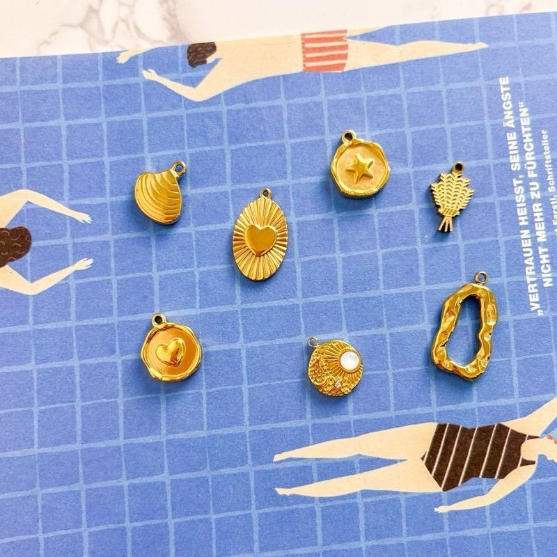 Stainless steel pendant 1 pc/ Star flower love shell gold pendant moon
