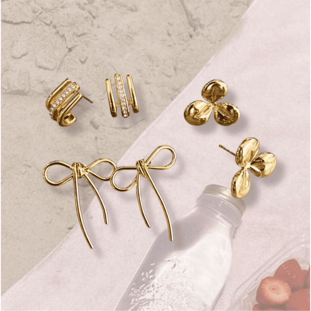 Flower earrings stainless steel/ ribbon earring daisy earring classic diamond earring